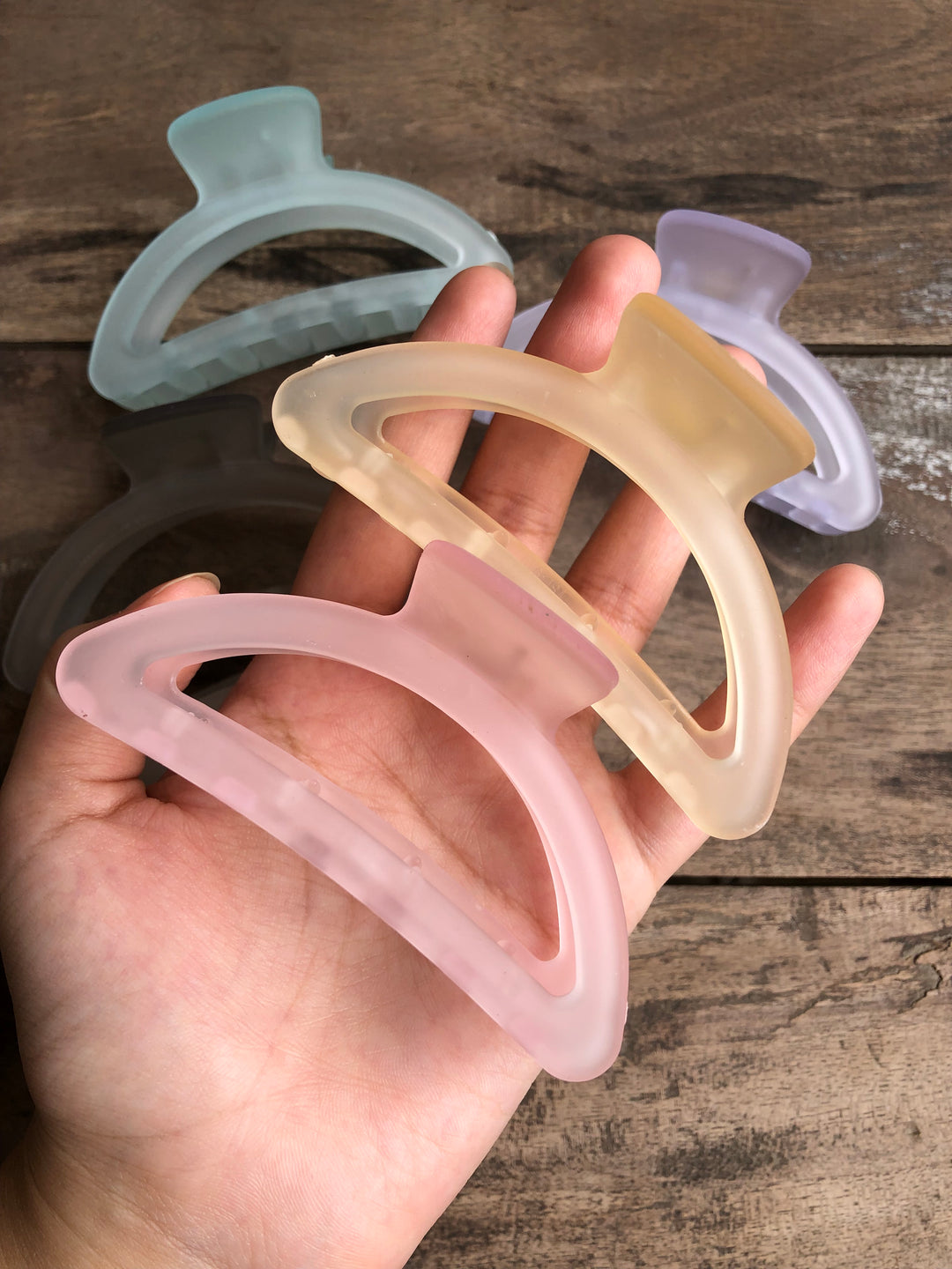 Macrons frost claw