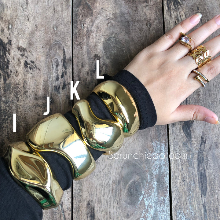 Chunky Handcuff