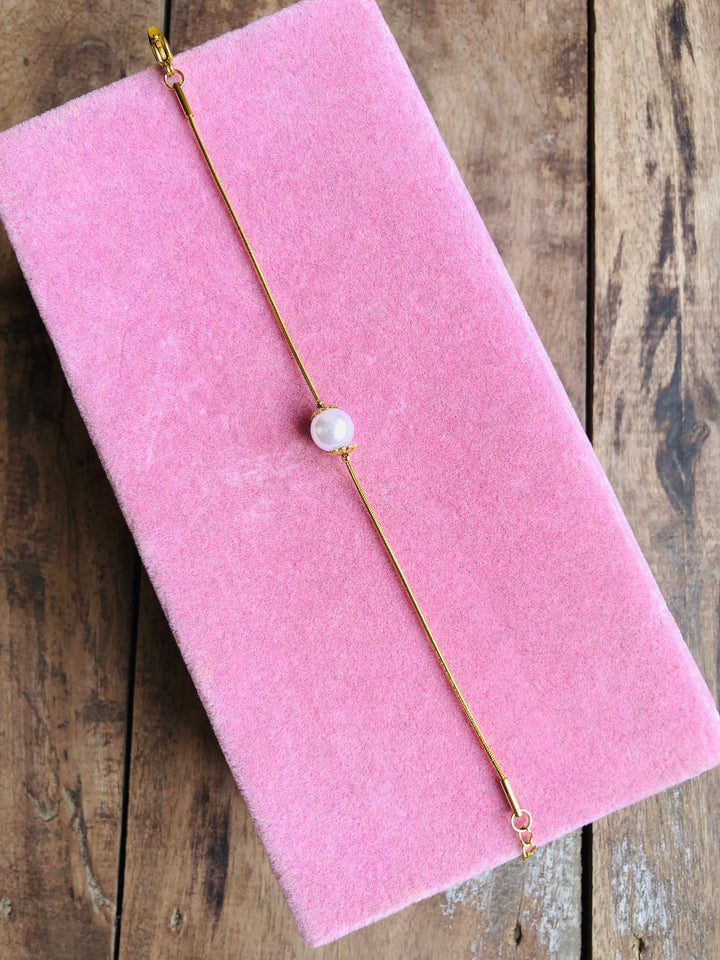 Pearl bracelet