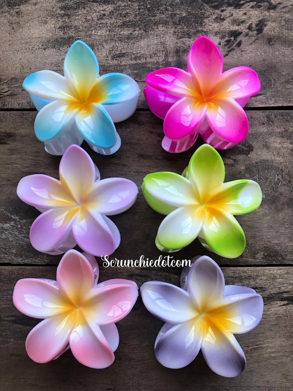 Milky Lotus Claw
