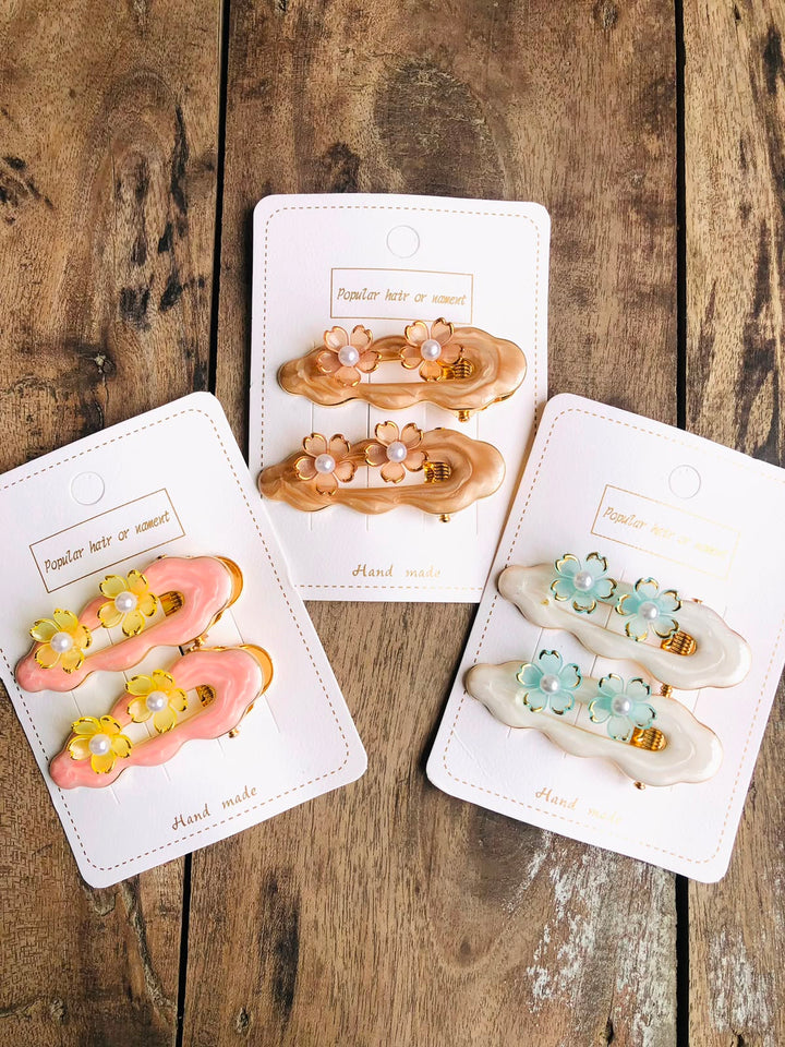 Petal pop clips