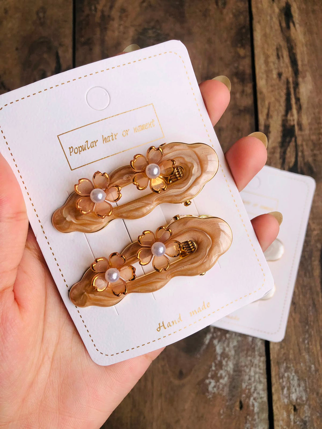 Petal pop clips