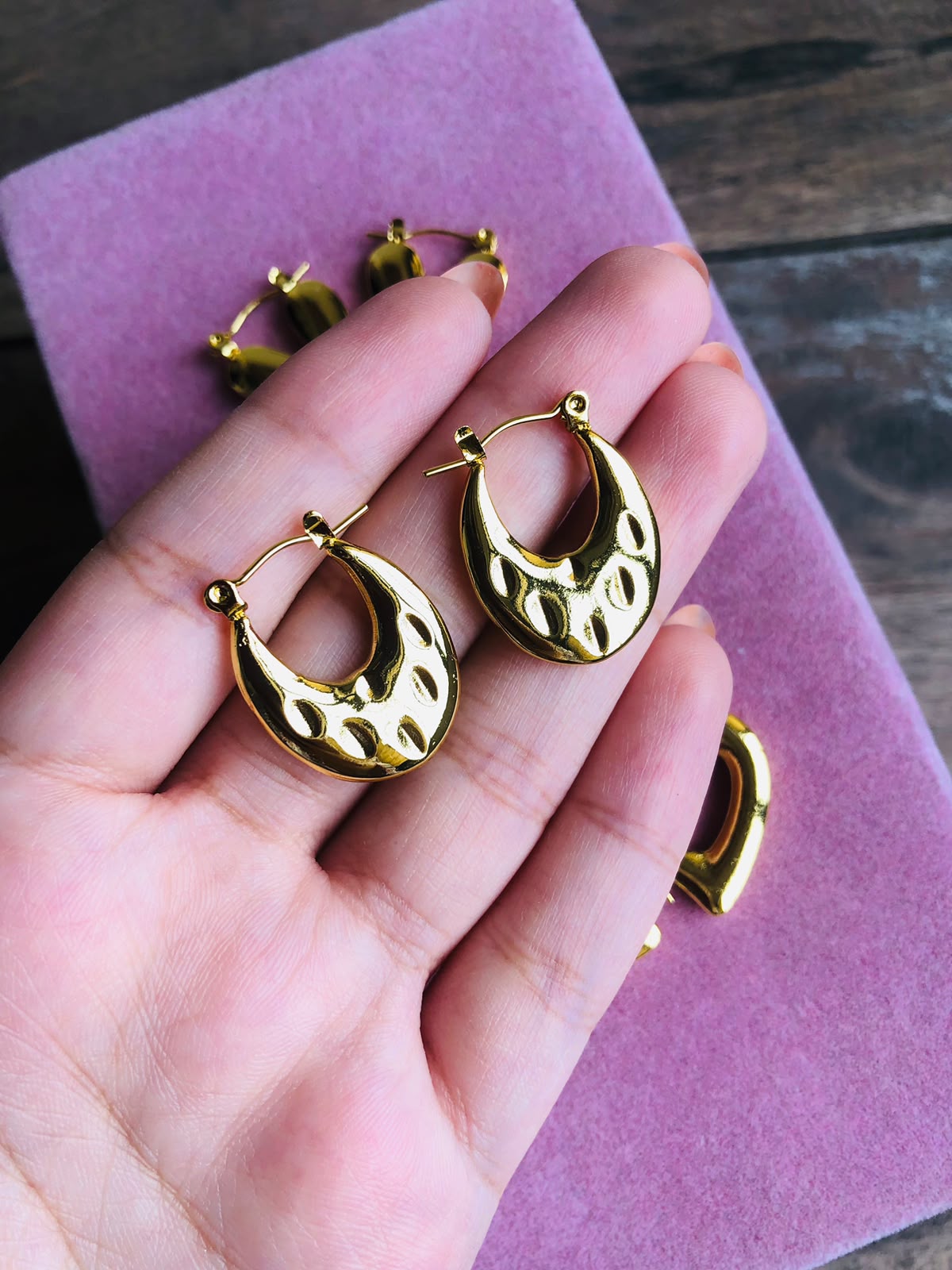 Hoops