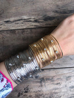 Stone wired Handcuff