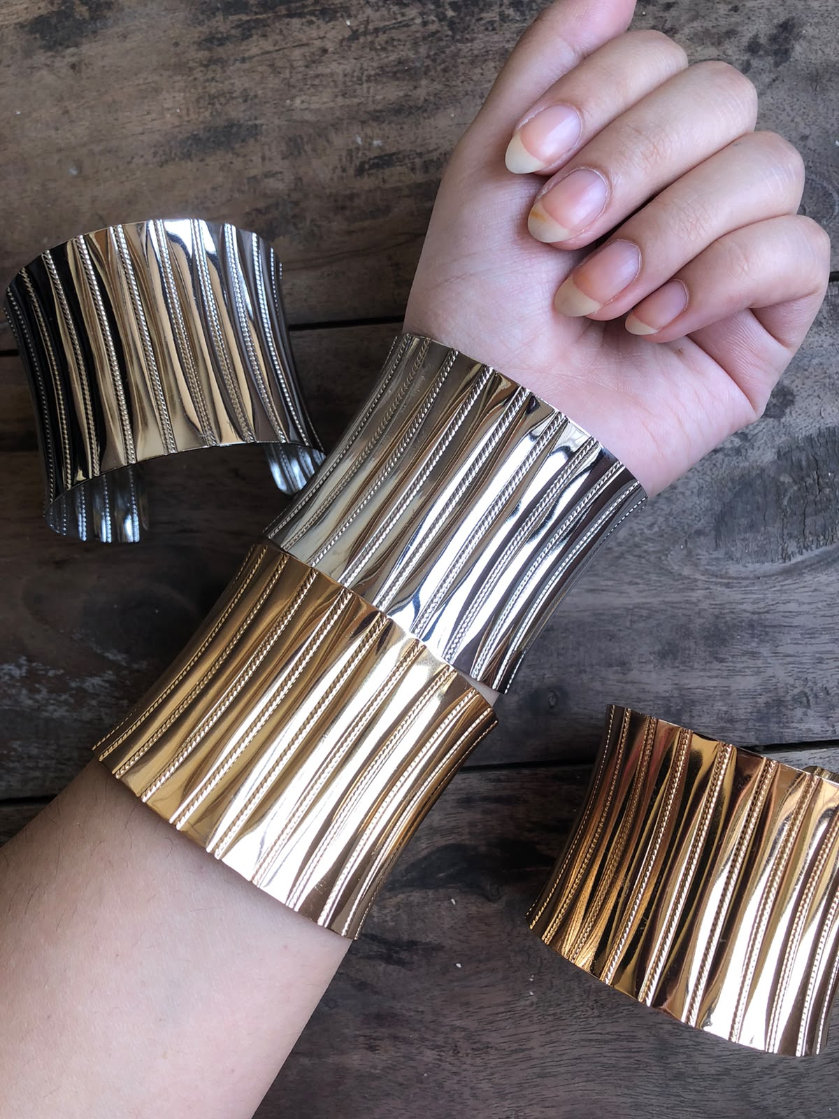 Chunky Handcuff